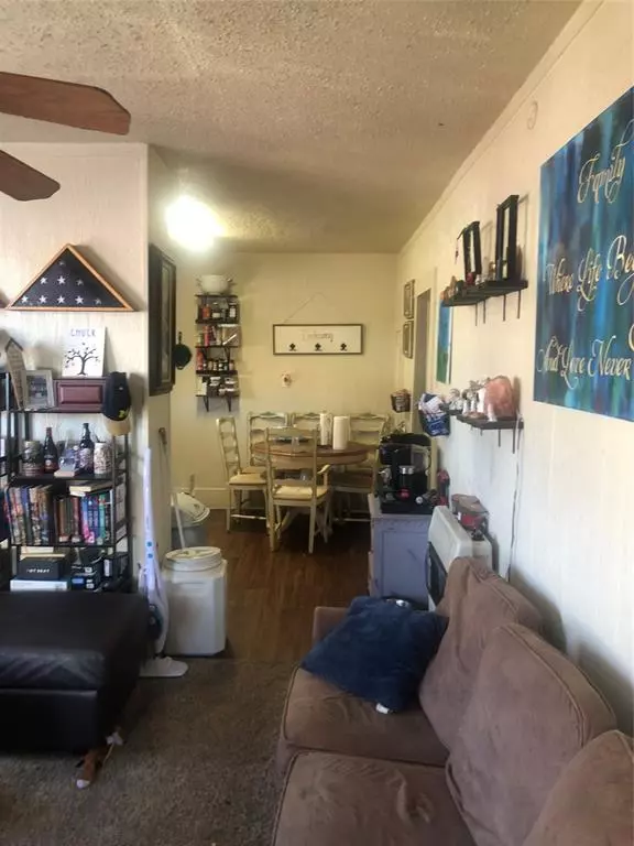 Denton, TX 76201,521 W Collins Street