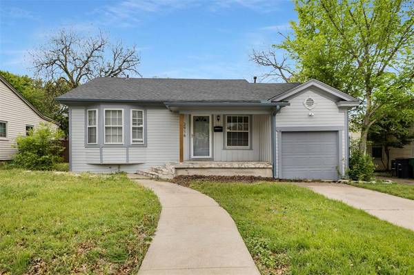 2916 Willing Avenue, Fort Worth, TX 76110