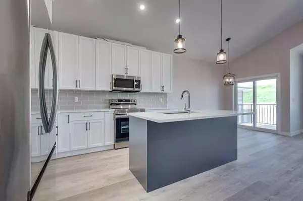 Sylvan Lake, AB T4S 0W4,117 Gray Close