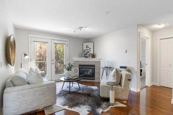 735 56 AVE Southwest #304, Calgary, AB T2V 0G9