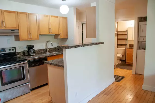 Calgary, AB T2N 0E6,934 2 AVE Northwest #205