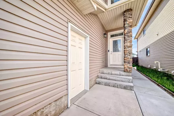 Calgary, AB T3J 0N3,57 Taralake MNR NE