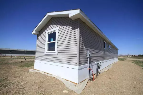 4821 72 AVE, Taber, AB T1G 0G7