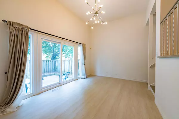Toronto E05, ON M1W 2M8,44 Chester Le BLVD #32