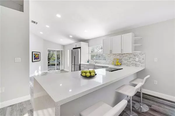 6051 NW 44th Ln, Coconut Creek, FL 33073