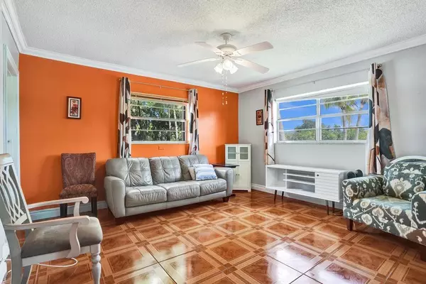 Hollywood, FL 33020,2240 Johnson St #212