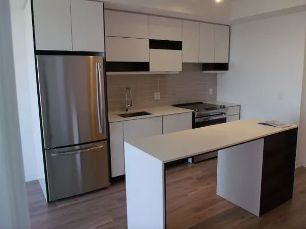 Mississauga, ON L5B 0L4,4065 Confederation Pkwy #2009
