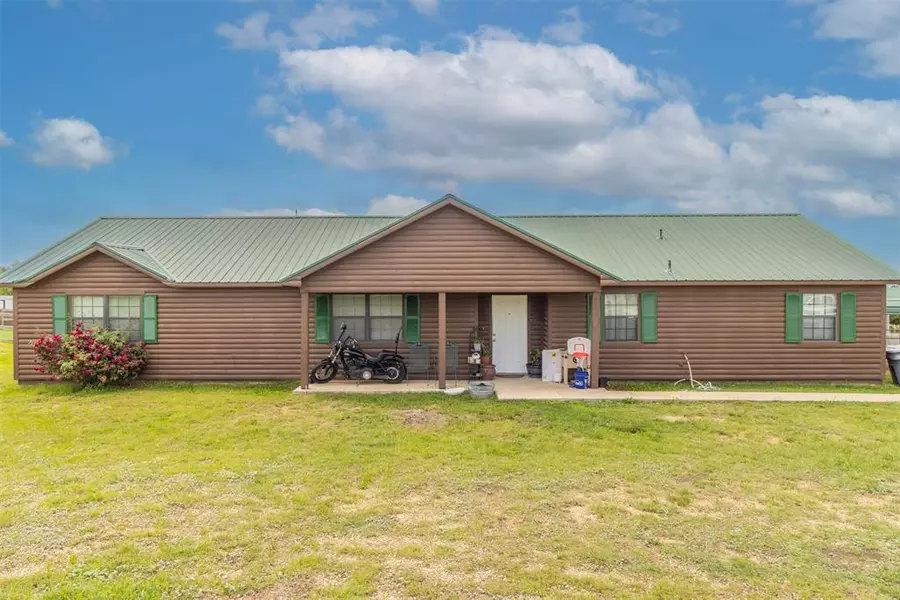 9309 Alabama Street, Joshua, TX 76058
