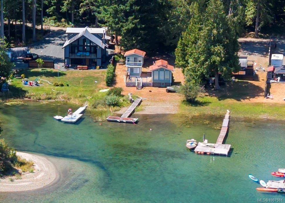 3104 Bay Rd, Qualicum Beach, BC V9K 2L7