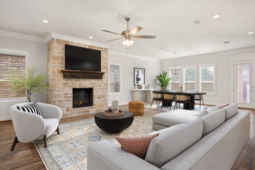 1476 Highland Park Circle, Granbury, TX 76048