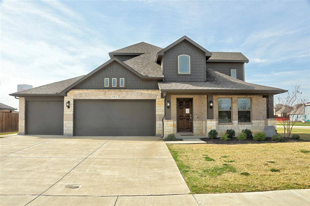 583 E Carol Street, Pilot Point, TX 76258