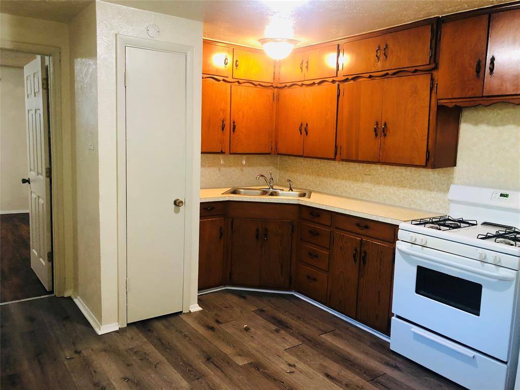 Denton, TX 76201,518 W Sycamore Street