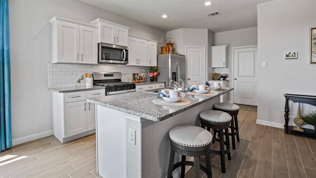 Grandview, TX 76050,212 Trinity Street