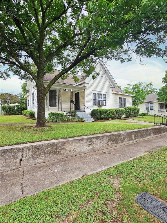 Fort Worth, TX 76164,2211 Prairie Avenue