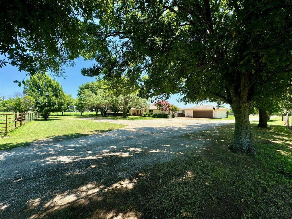 Bluff Dale, TX 76433,734 E FM 1188