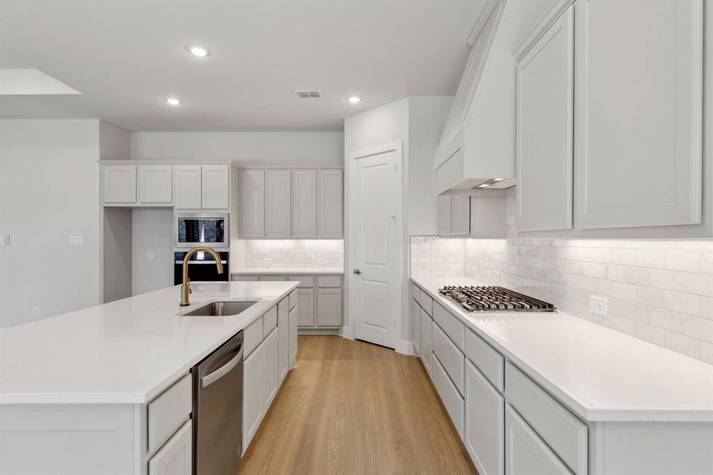 Mckinney, TX 75071,4409 Summit View Drive