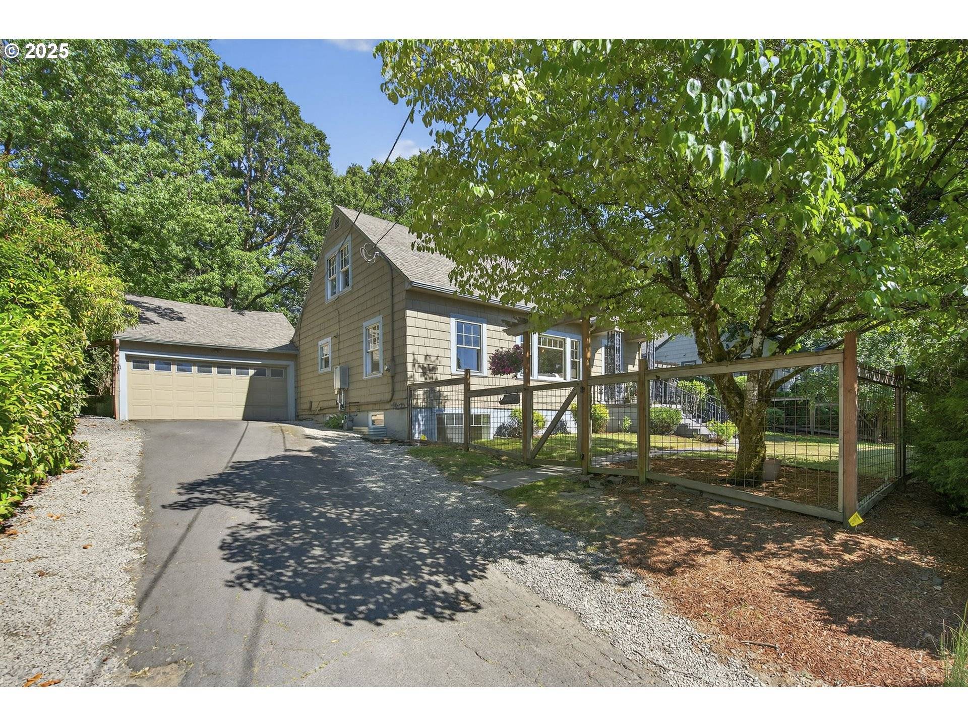 Portland, OR 97219,7232 SW 35TH AVE