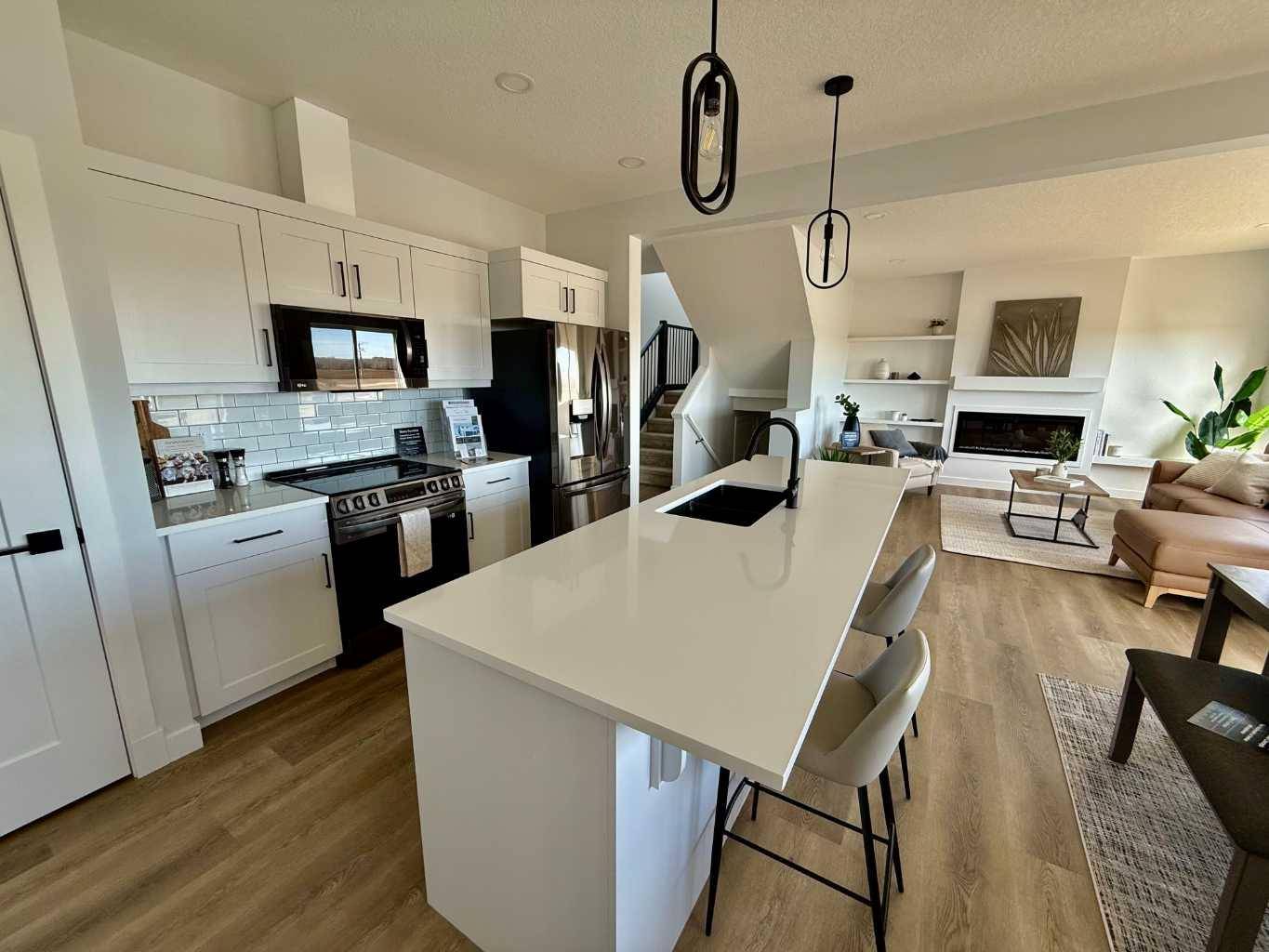 Grande Prairie, AB T8X 0J3,7045 85 ST