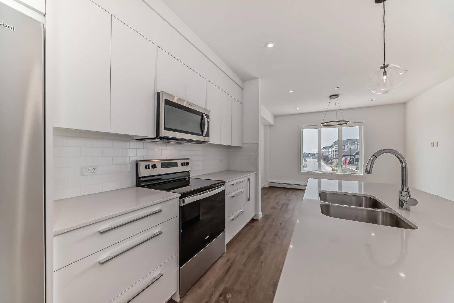 Calgary, AB T3N 2J8,60 Skyview Ranch RD NE #1408
