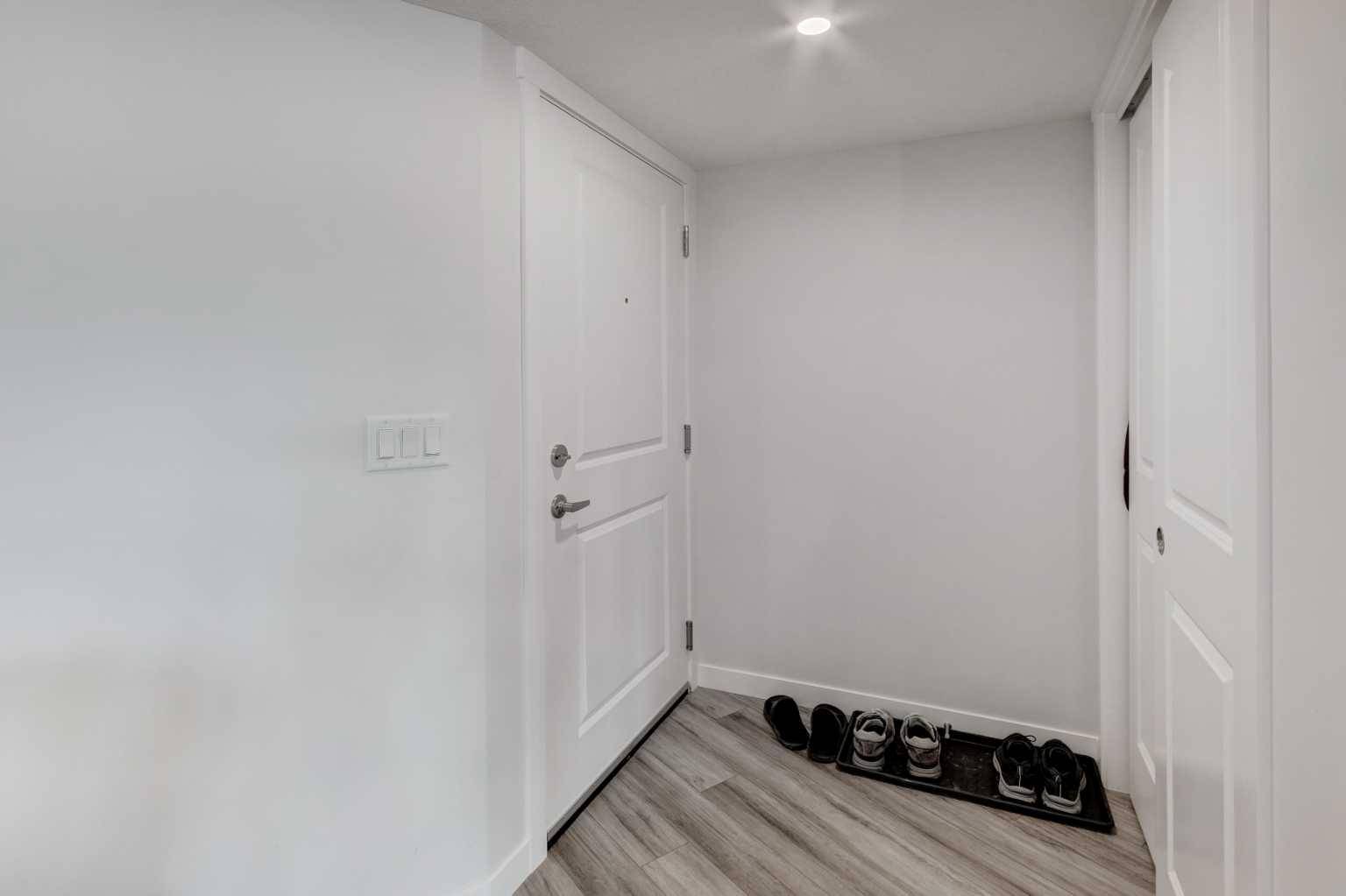 Calgary, AB T3R 1X8,238 Sage Valley Common NW #302