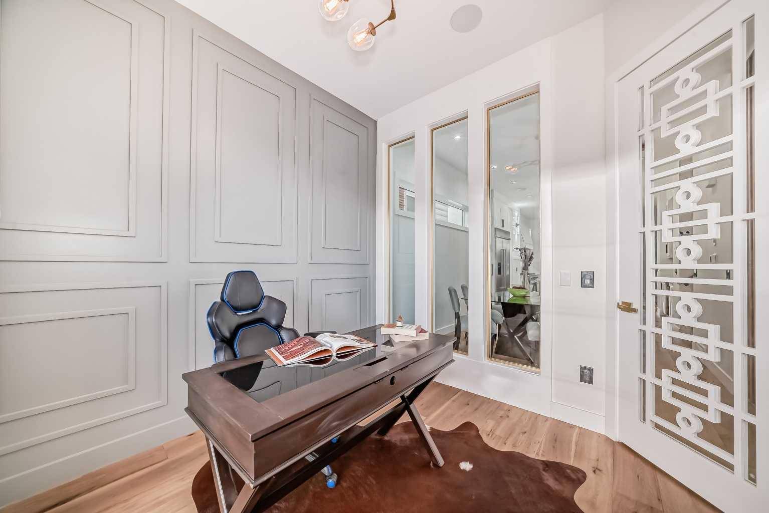 Calgary, AB t3c 1m4,1710 29 ST SW