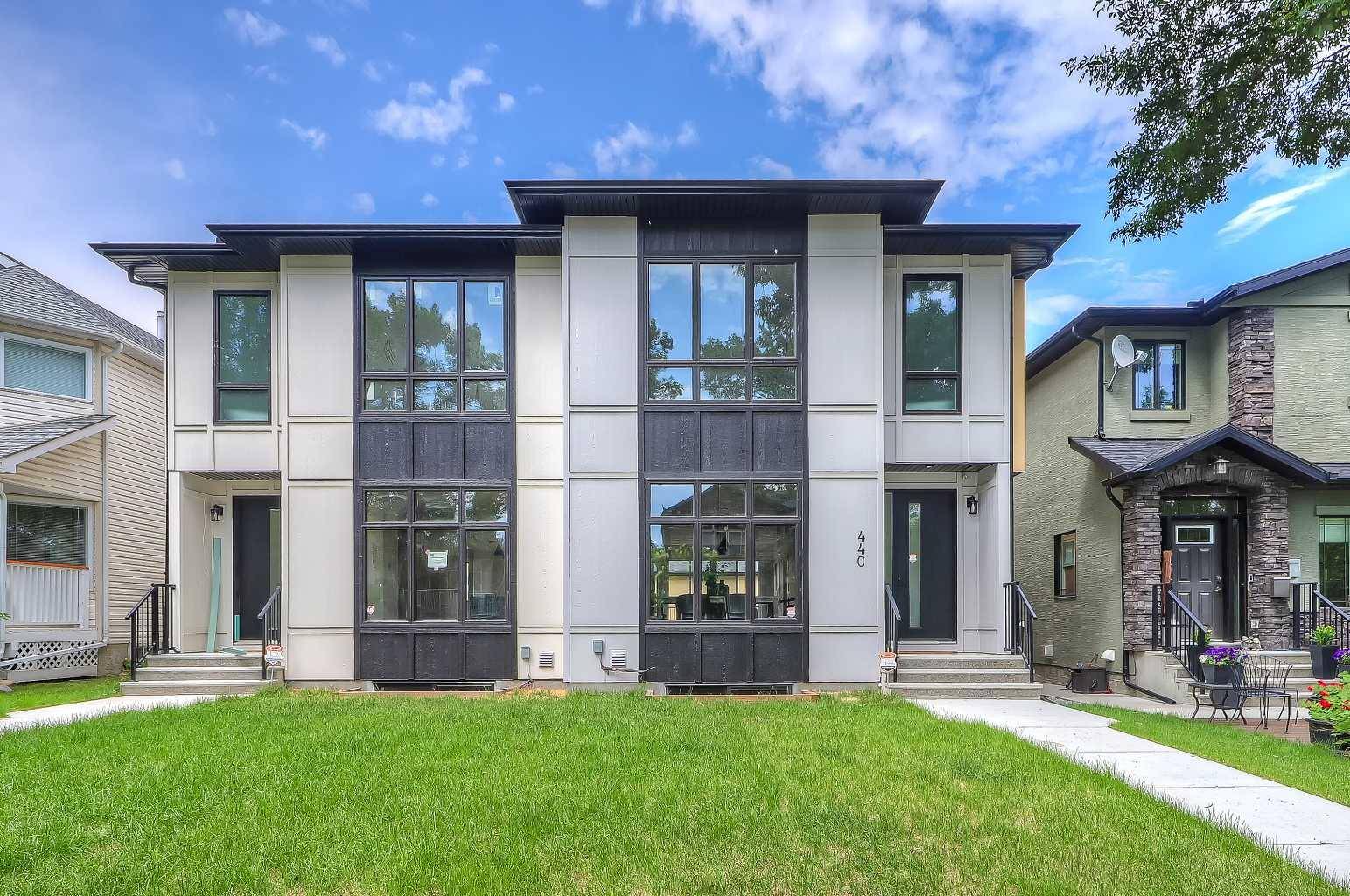 Calgary, AB T2M 1S4,440 23 AVE NW