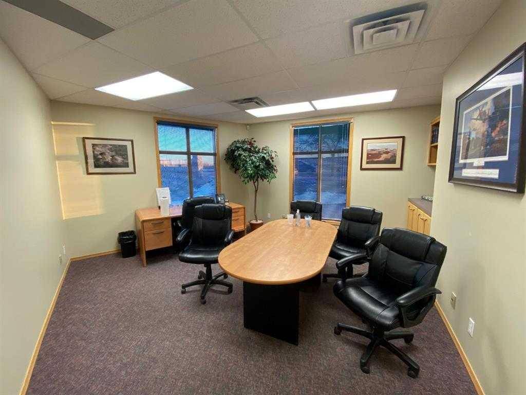 Airdrie, AB T4B 2R3,620 1 AVE Northwest #14