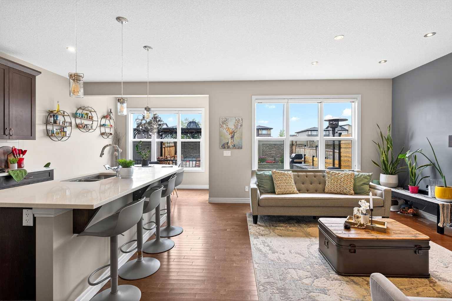 Airdrie, AB T4B 4B2,415 Hillcrest CIR SW