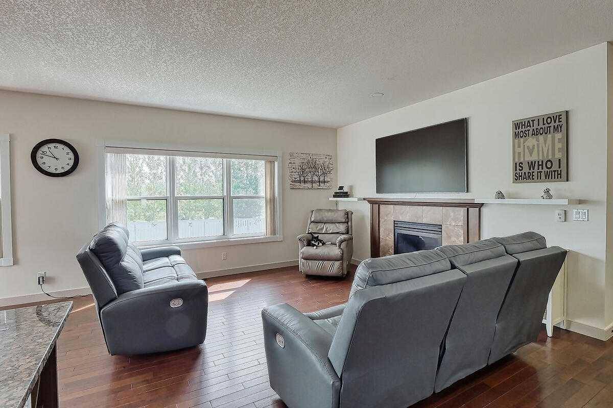 Rural Foothills County, AB T1S 7A5,290048 34 ST W
