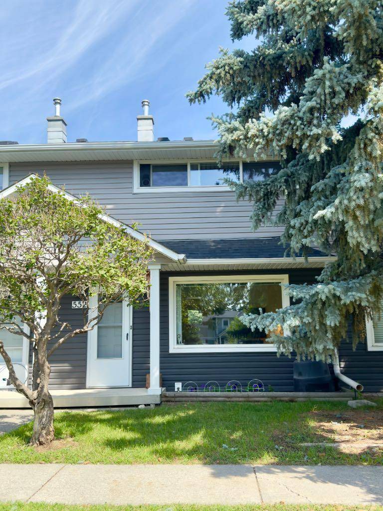 552 Regal PARK Northeast, Calgary, AB T2E 0S6