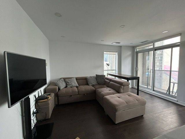 Toronto C08, ON M4X 1X8,225 Wellesley ST E #1205