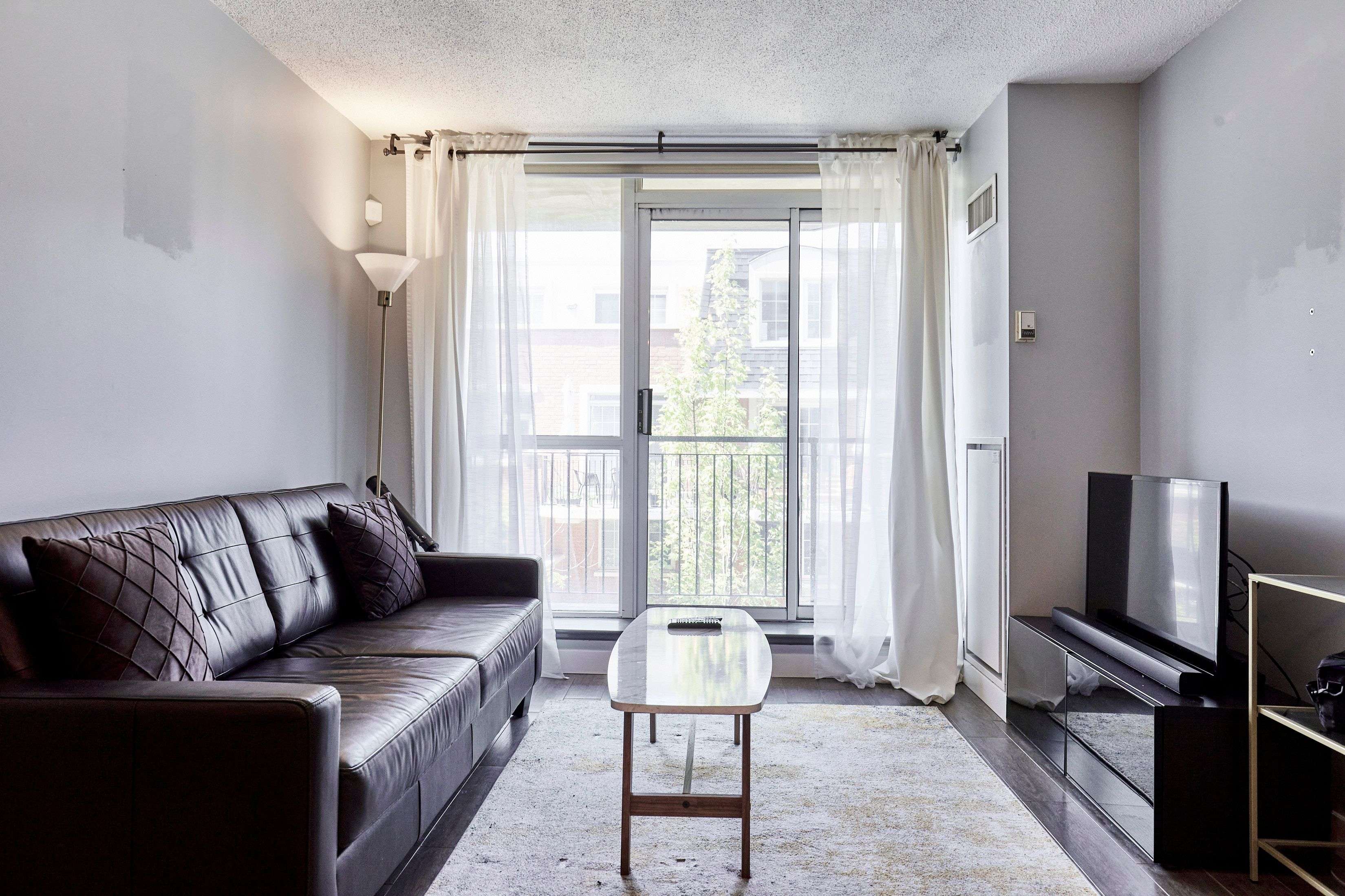 Toronto C01, ON M6K 3N1,1000 King ST W #303