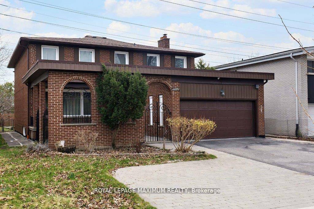 11 Fairchild AVE, Toronto C07, ON M2M 1T5