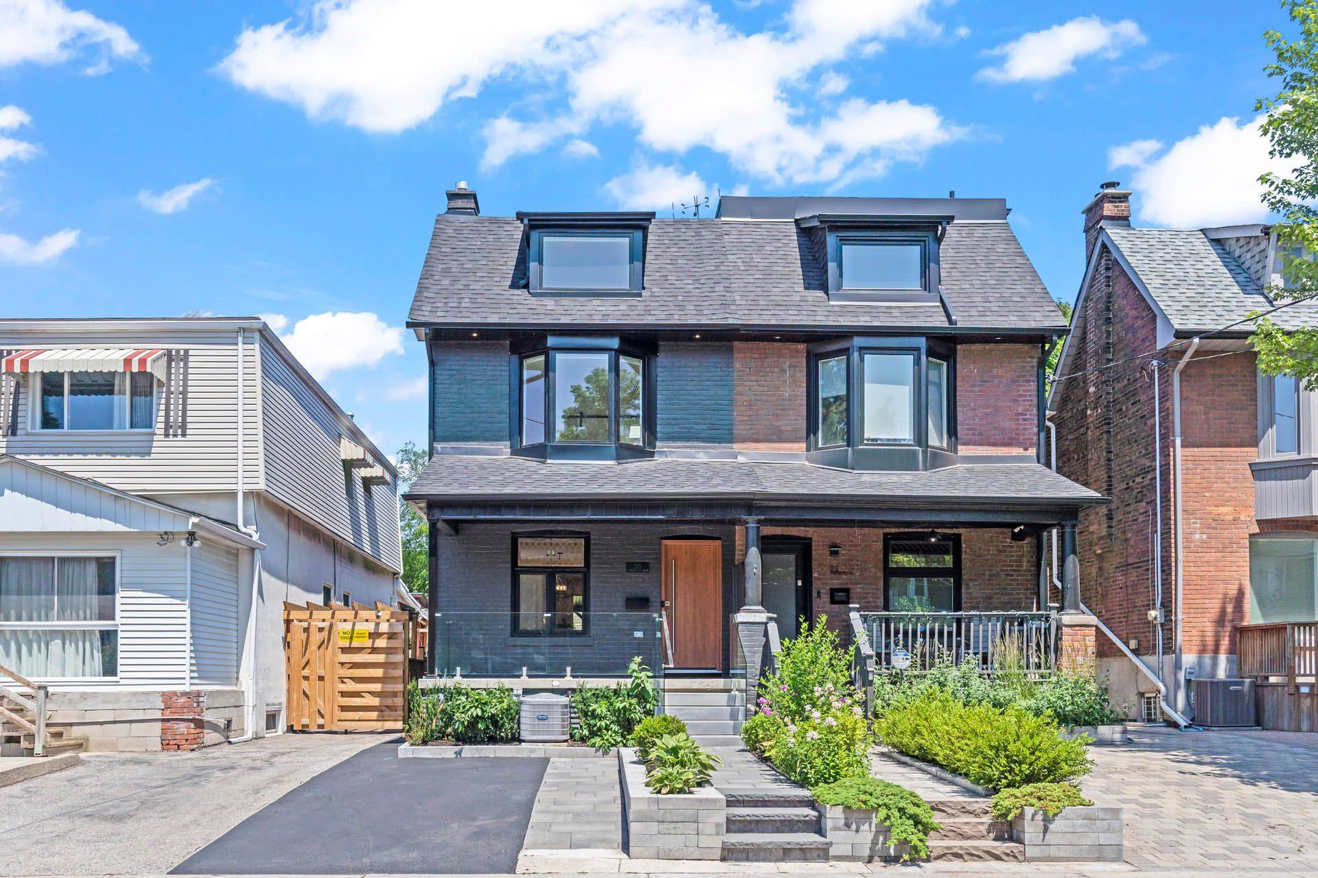 Toronto E03, ON M4J 1P2,20 Strathmore BLVD