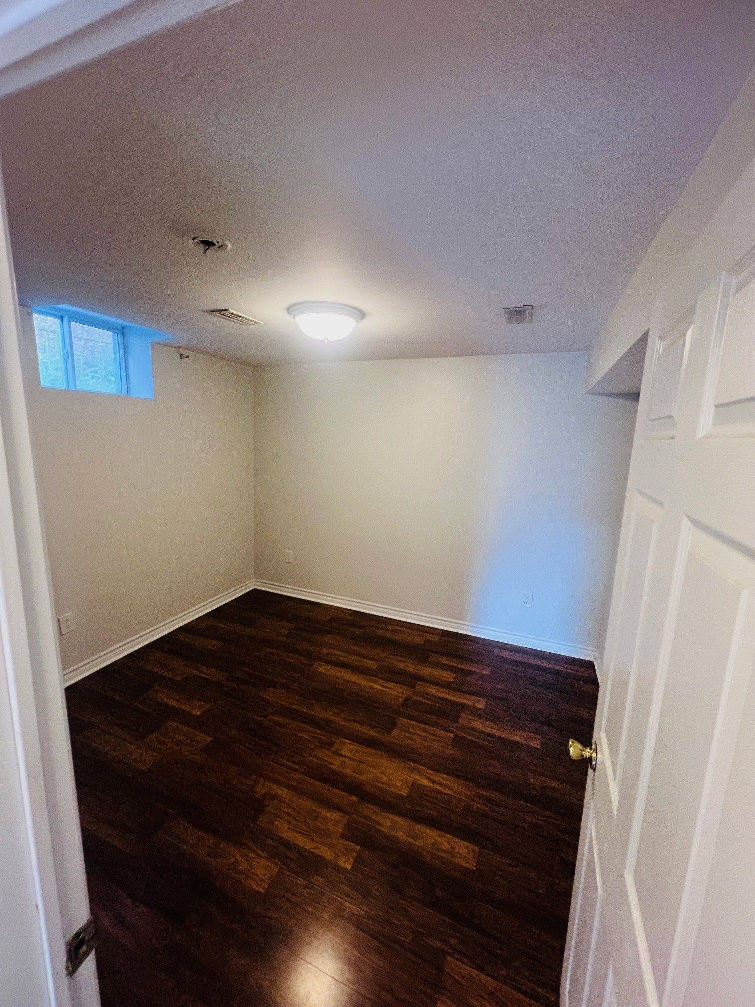 Oshawa, ON L1K 2W9,732 Ormond DR #Basement