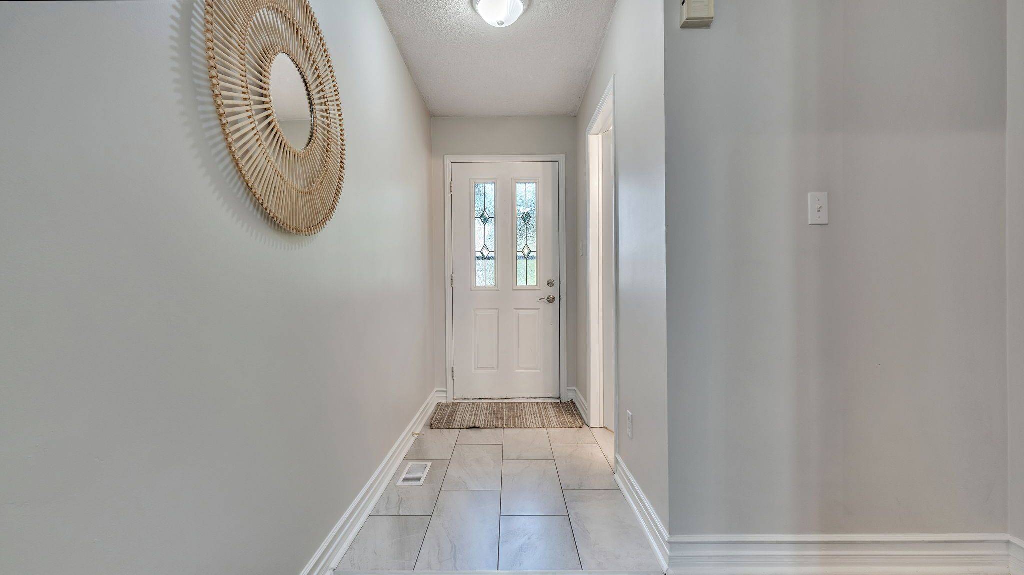 Whitby, ON L1N 9B7,51 Wallace DR