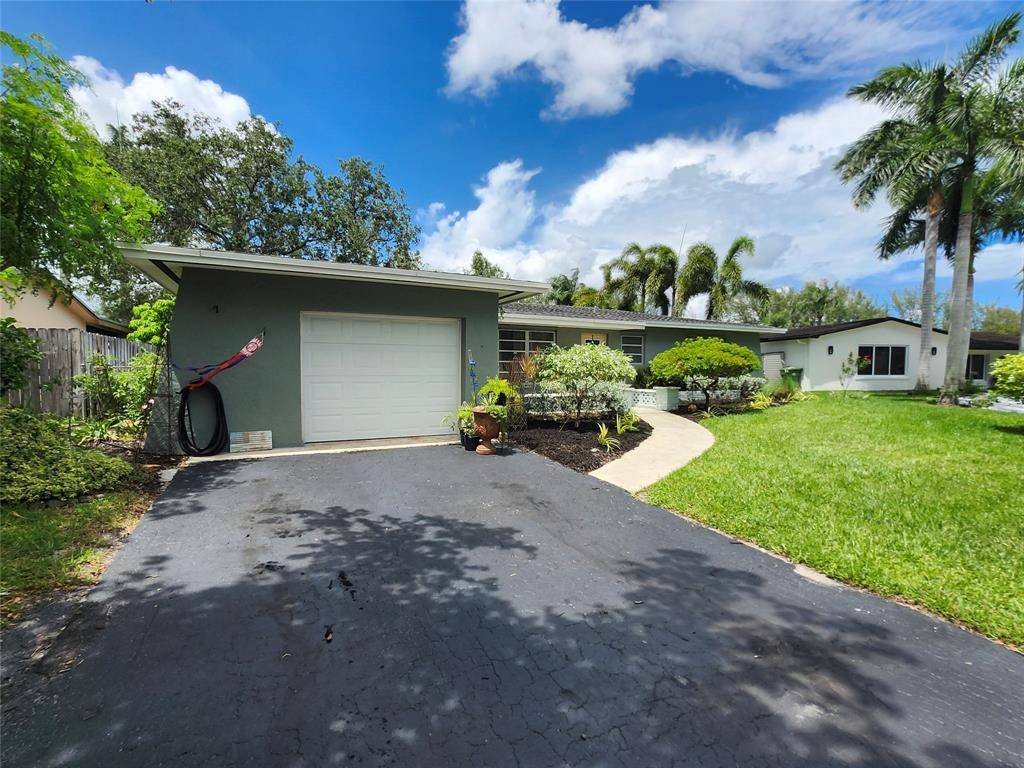 Pembroke Pines, FL 33026,10321 NW 18th Pl
