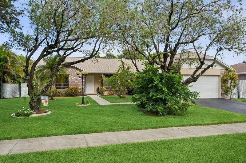 1301 SW 127th Ter, Davie, FL 33325