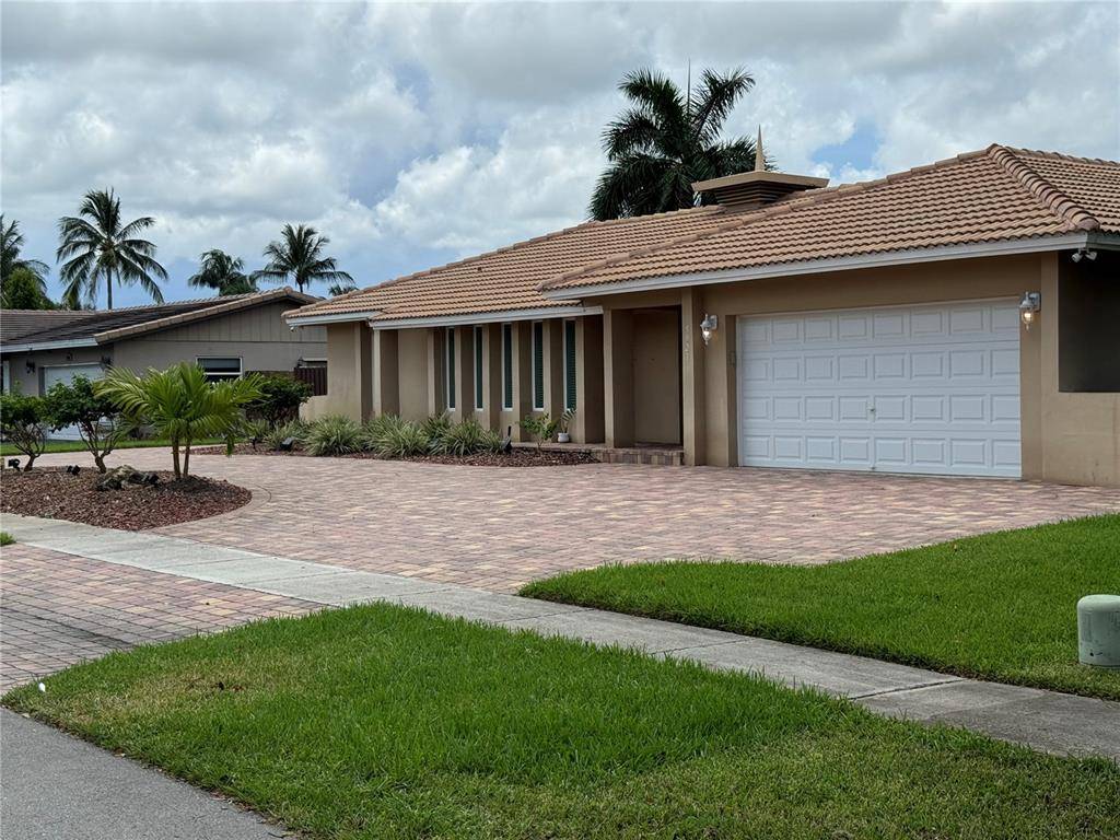 5921 SW 17th Ct #59212, Plantation, FL 33317