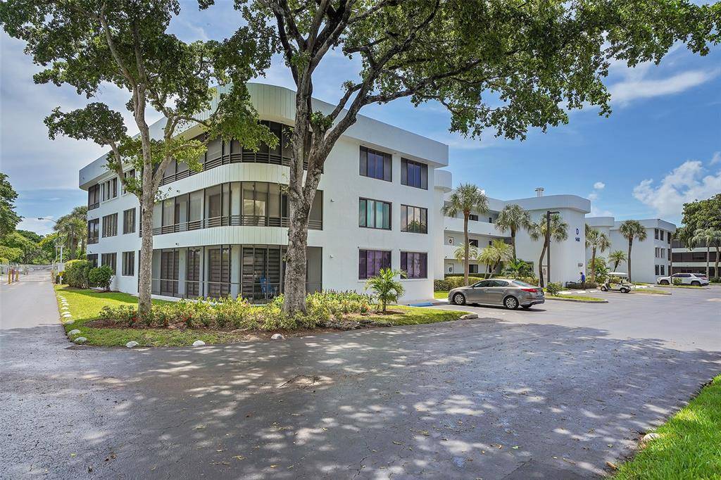 Hollywood, FL 33020,1460 SHERIDAN ST #17D