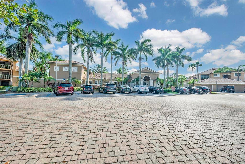 Jensen Beach, FL 34957,3590 NW Adriatic Ln #203