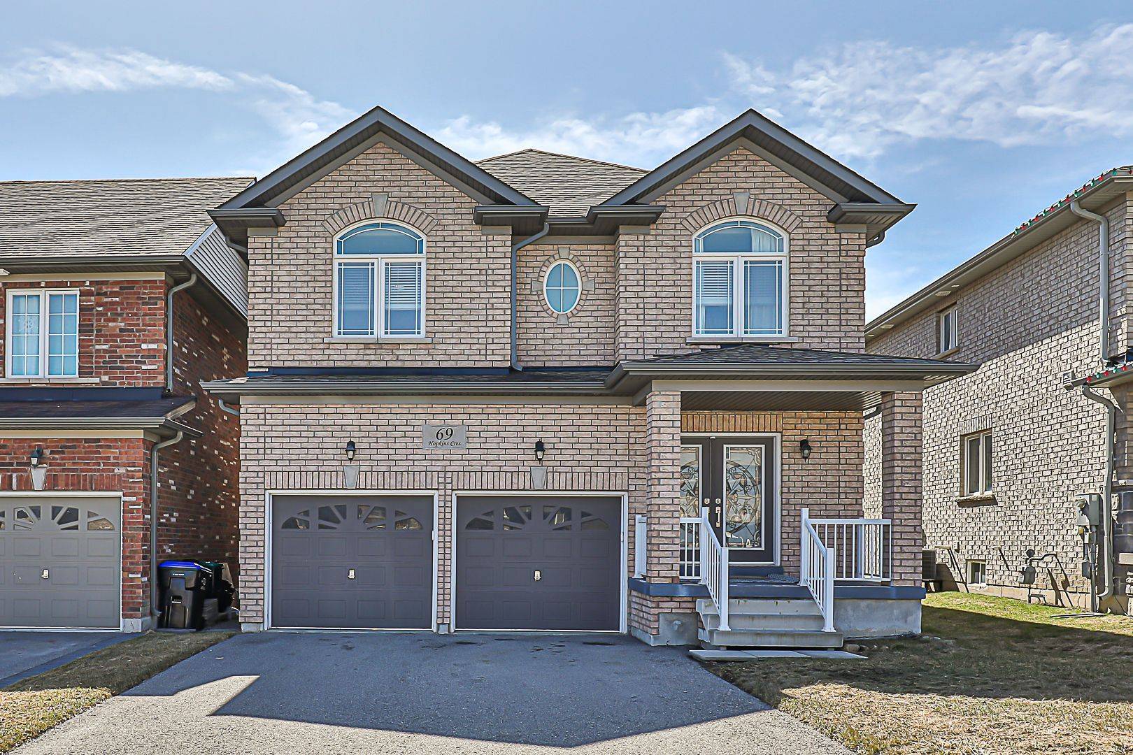 69 HOPKINS CRES, Bradford West Gwillimbury, ON L3Z 0R7