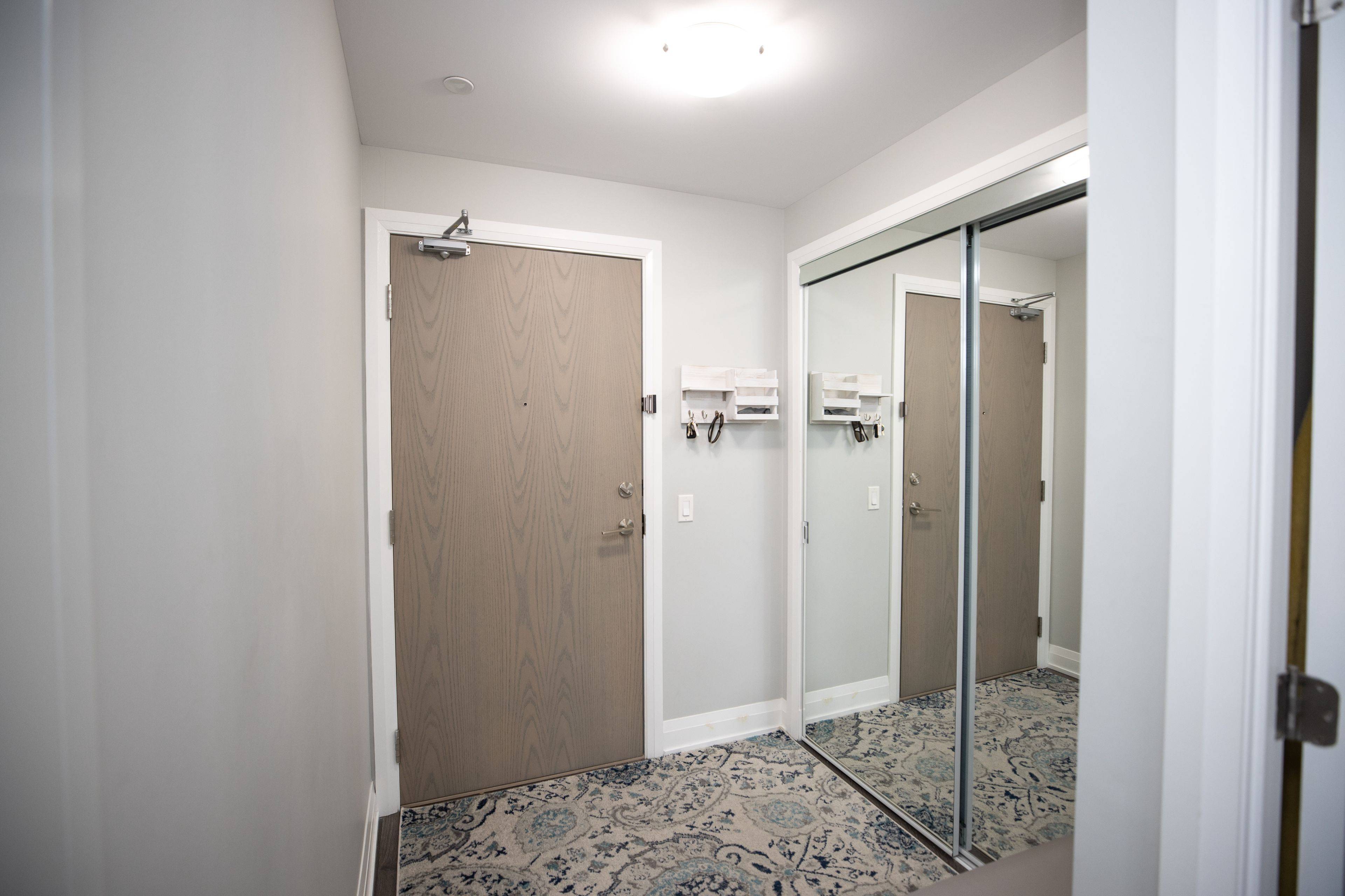 4800 Hwy 7 RD #222, Vaughan, ON L4L 1H8