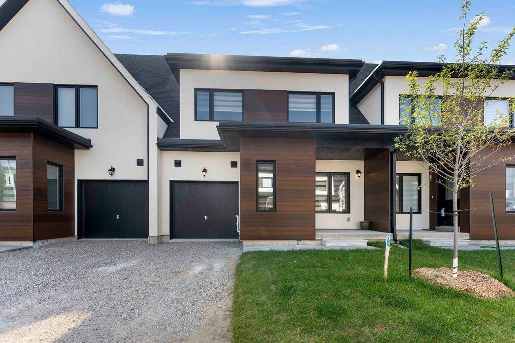 Orillia, ON L3V 8M3,6 Rice LN