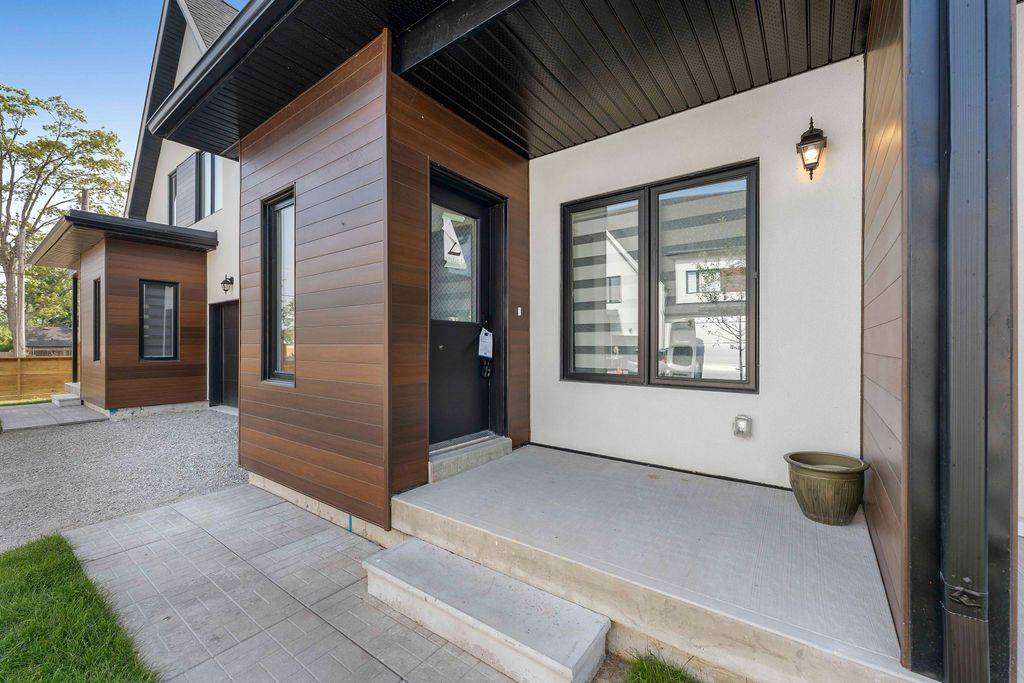 Orillia, ON L3V 8M3,6 Rice LN