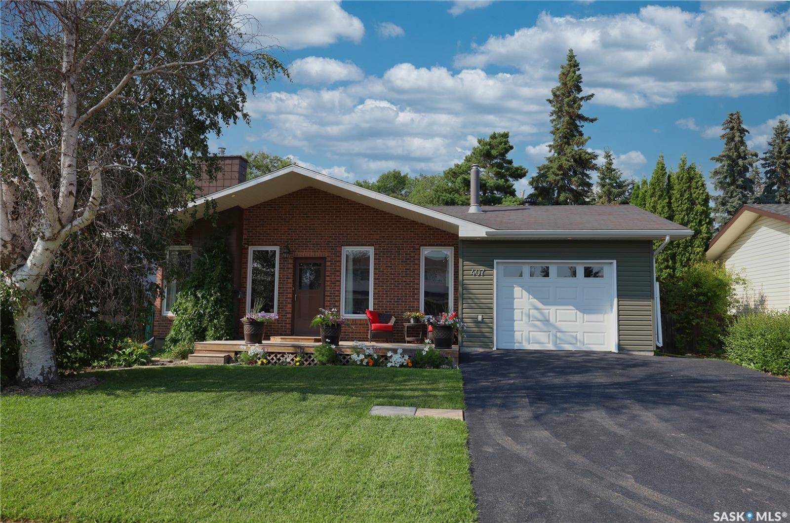 407 3rd STREET E, Langham, SK S0K 2L0