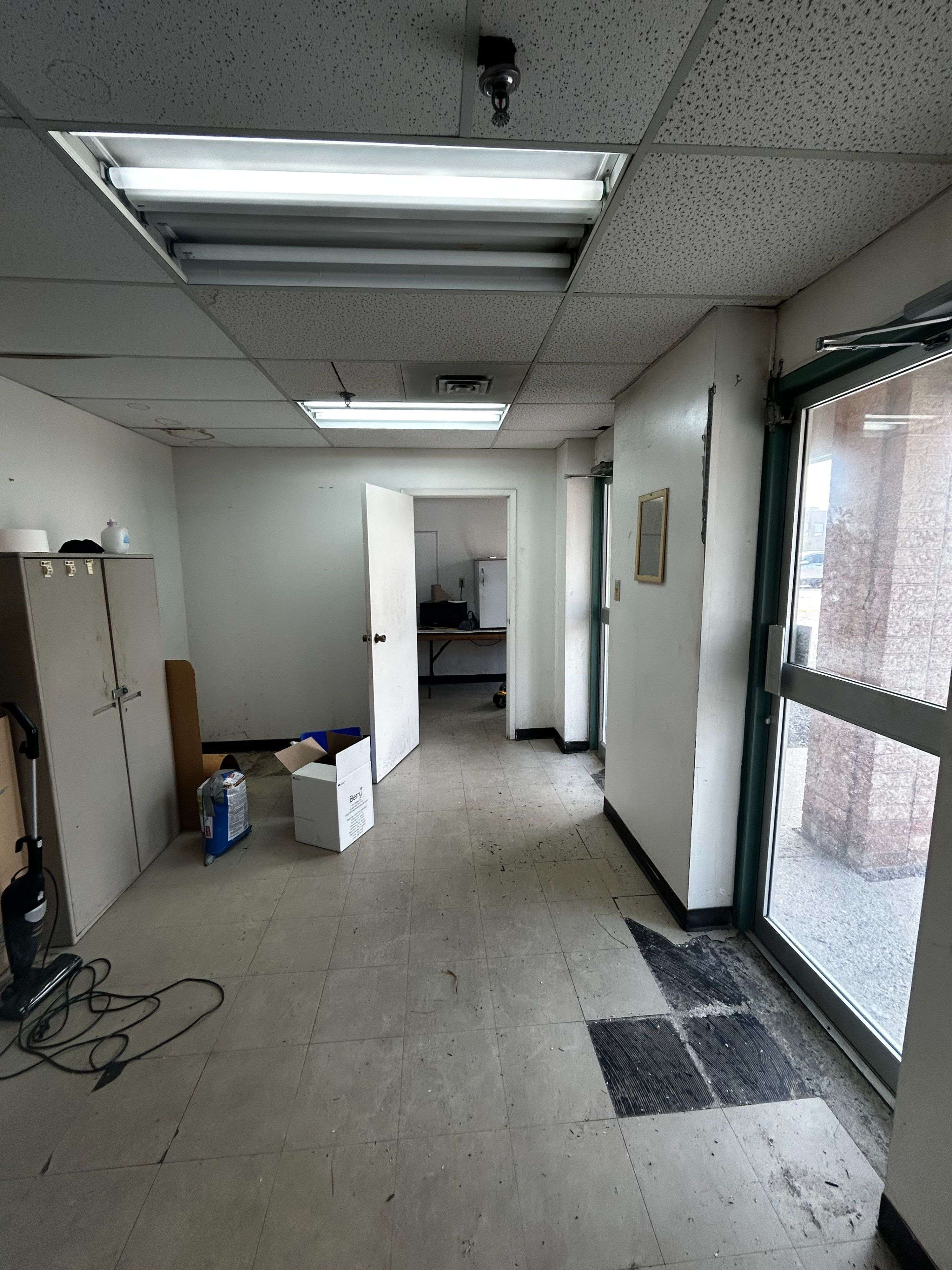Mississauga, ON L5S 1T9,2400 Lucknow DR ## 42-44