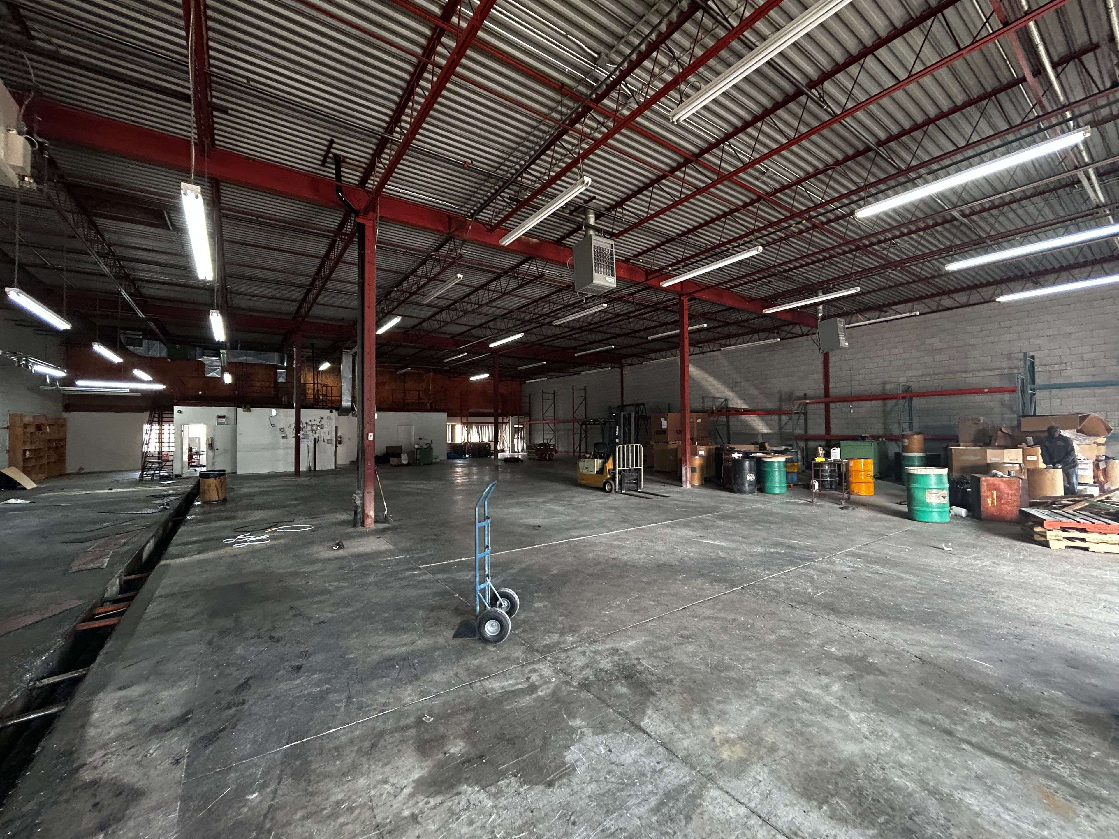 Mississauga, ON L5S 1T9,2400 Lucknow DR ## 42-44