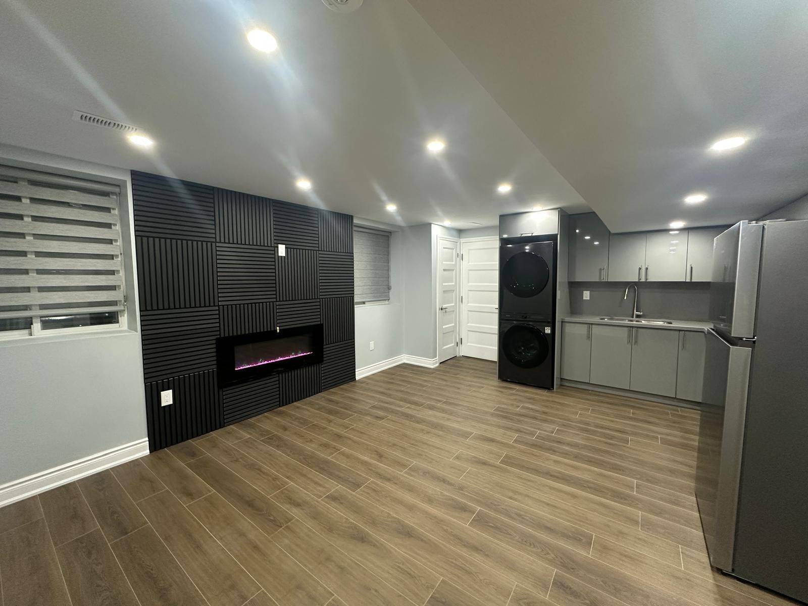 1394 lobelia CRES #lower unit, Milton, ON L9E 1X5