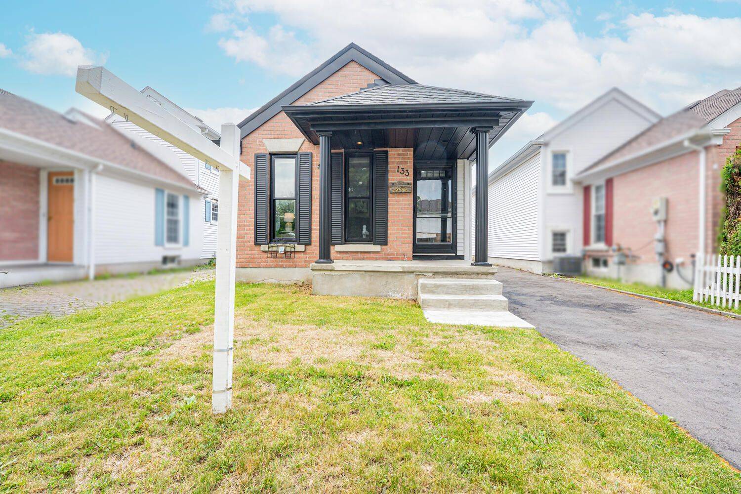 Kitchener, ON N2E 3L6,133 Wake Robin DR